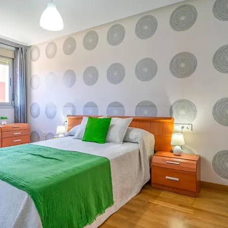 Apartment 3 Bedroom Cozy In