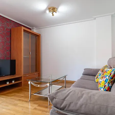 3 Bedroom Cozy In Almeria