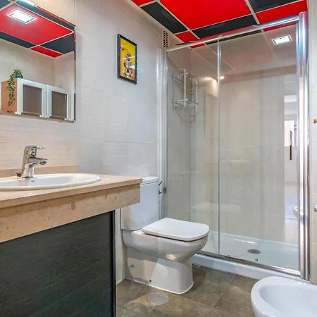 Apartment 3 Bedroom Cozy In Almeria