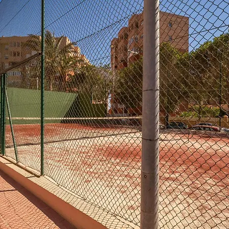 3 Bedroom Cozy In Almeria
