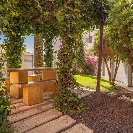 3 Bedroom Cozy In Almeria